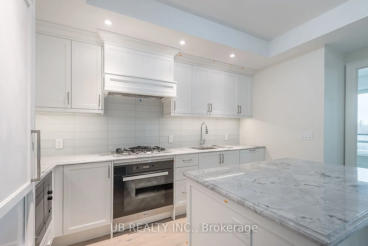 2 bed, $7,373 — Photo 3