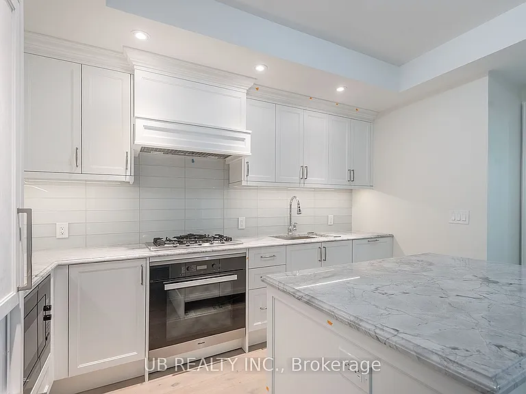 1451 Wellington St W #311 — Photo 3