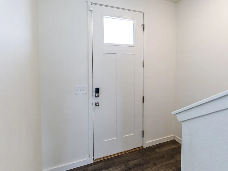 10213 Castor Dr — Photo 6