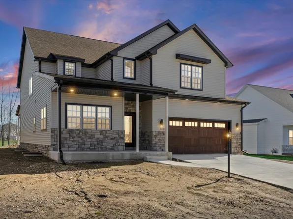 1306 Roberto Rd, Mahomet, IL 61853