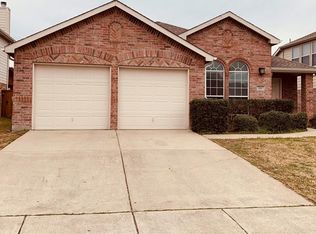 319 Highland View Dr, Wylie, TX 75098