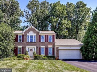 16 Apple Tree Ct, Catonsville, MD 21228