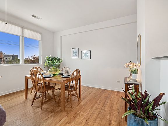 5th image of 4114 N Lincoln Ave Unit 312
