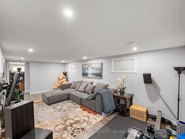 879 Pleasant Park Rd — Photo 24