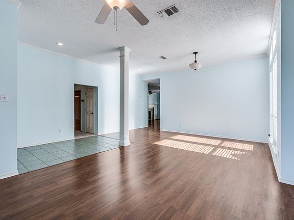 5th image of 7133 Deer Hollow Dr