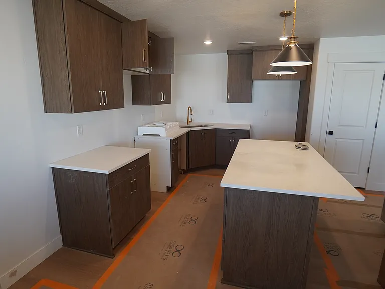 331 N Liberty Ave — Photo 6