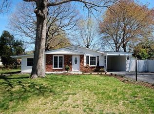 7925 Russell Rd, Alexandria, VA 22309