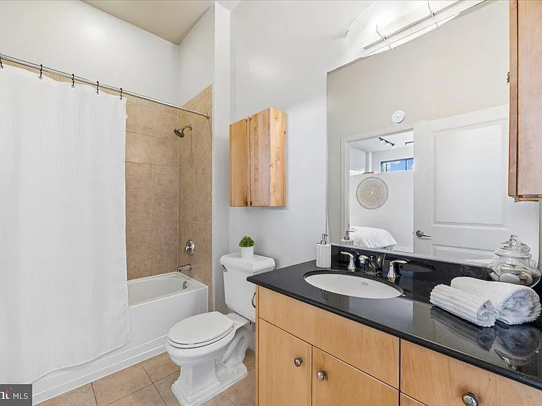 520 John Carlyle St #429 — Photo 15