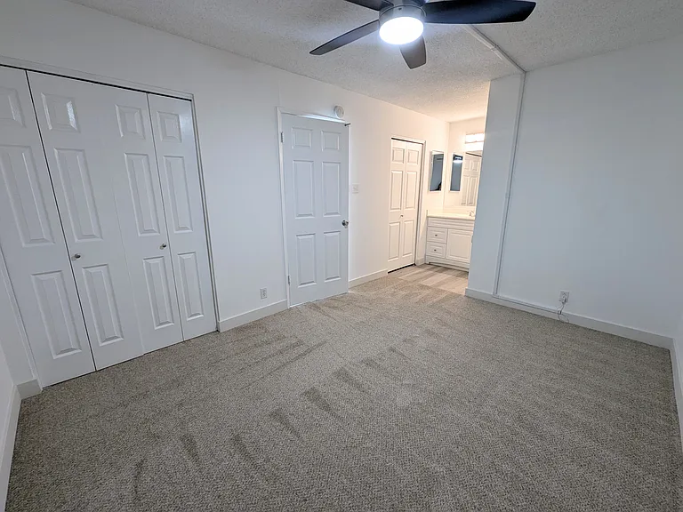 Kenwal Apartments — Photo 14