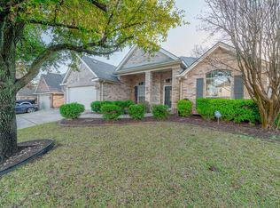 6621 Forest Park Dr, Arlington, TX 76001