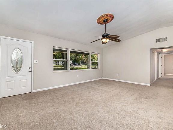 5th image of 1208 Northcrest Dr