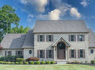3710 Villa Rosa Dr, Canfield, OH