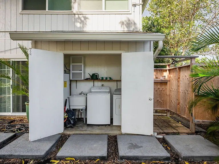771 Akumu St — Photo 12