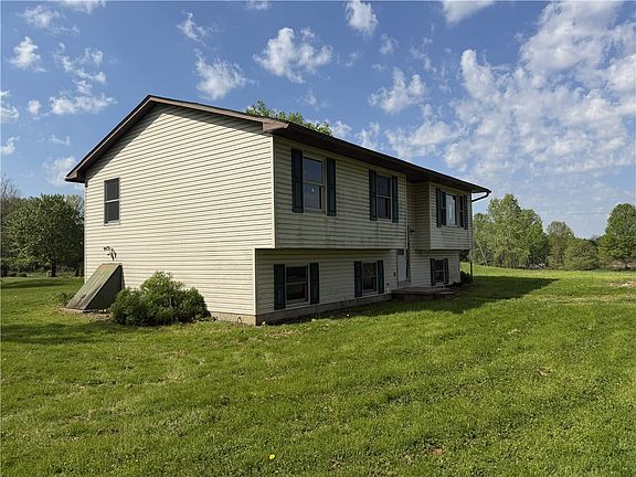2nd image of 362 Stoneboro Rd