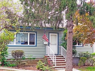 8 Ohio Pl, Staten Island, NY 10314