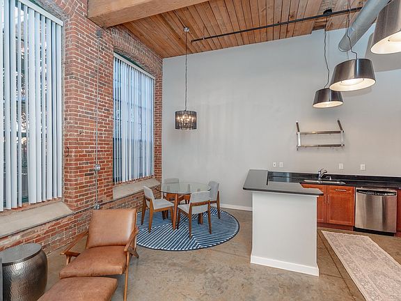 4th image of 400 Mills Ave Unit 117