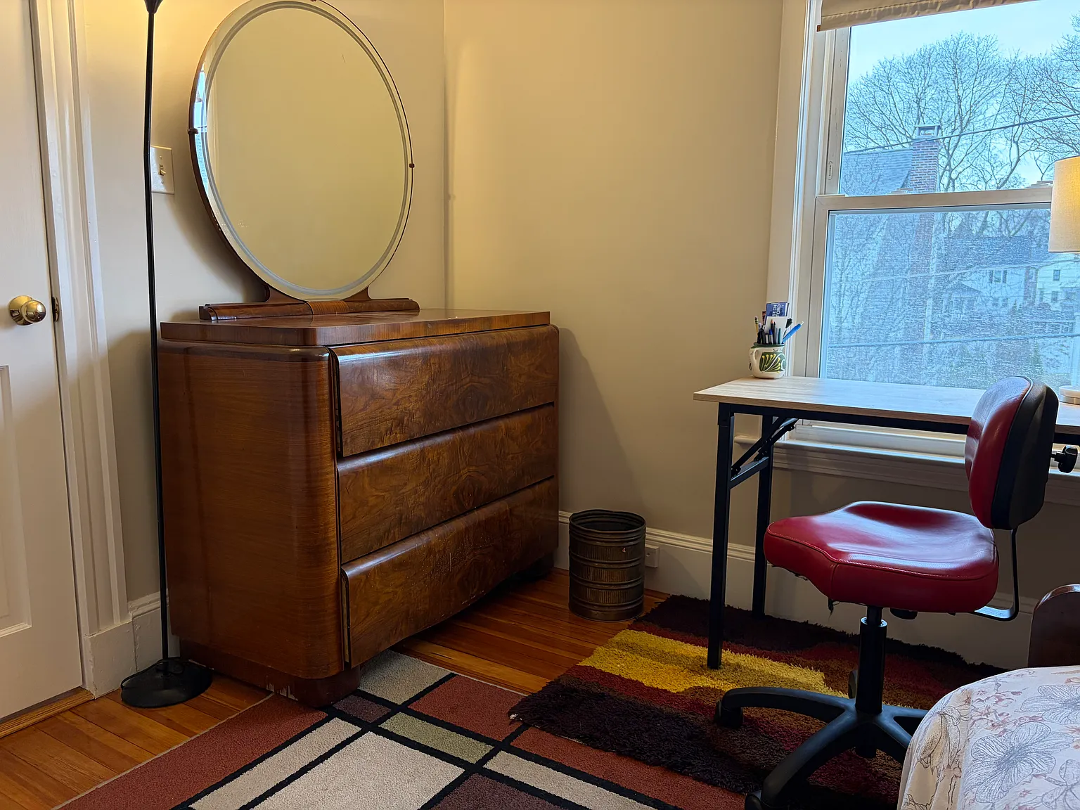 3 bed, 1192 sqft, $4,000 — Photo 4