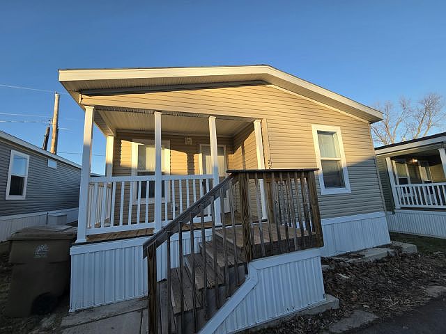 1st image of 227 Cardinal Ln #227