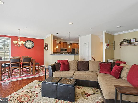 5th image of 21166 Belmont View Ter