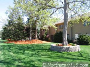 1567 N Oberlin Cir, Minneapolis, MN 55432