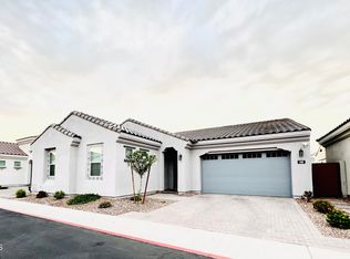 240 E Shamrock Dr, Chandler, AZ 85286