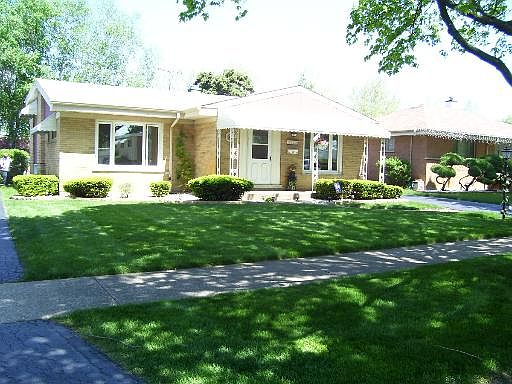 1st image of 10842 W Windsor Dr