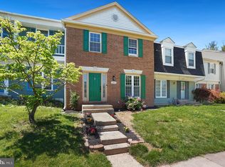13471 Higgs Ct, Herndon, VA 20171