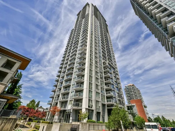 13325 102a Ave #503, Surrey, BC V3T 0J5
