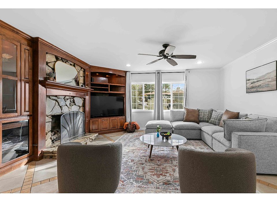 1st image of 9751 Sombra Valley Dr