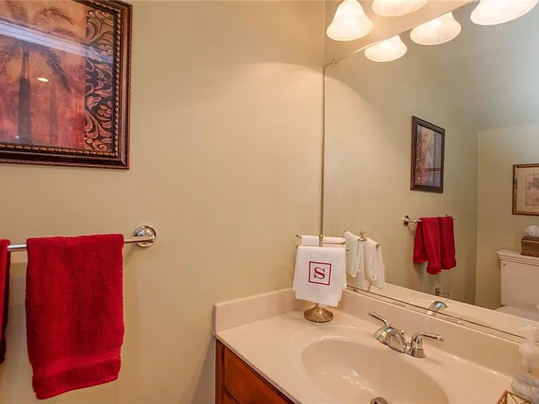 1032 Horton Pl — Photo 8