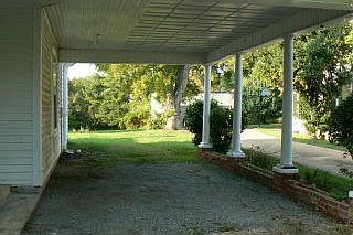 4th image of 106 Joyce St