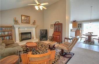 3rd image of 4400 NE 103rd Ct