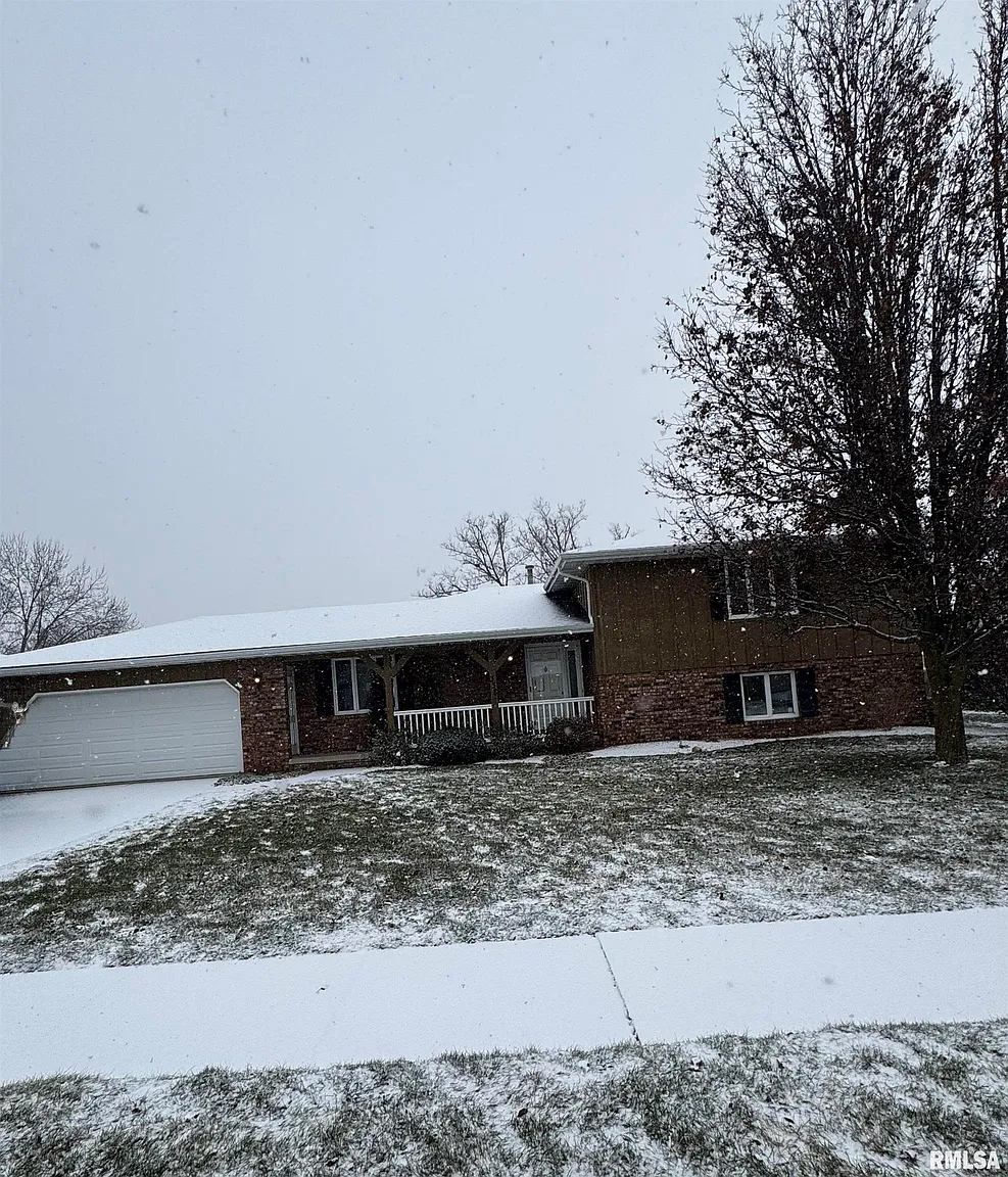 338 S Nebraska Ave photo 1