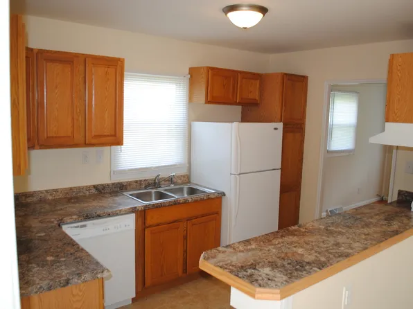 504 Fairmont St, Bluefield, WV 24701