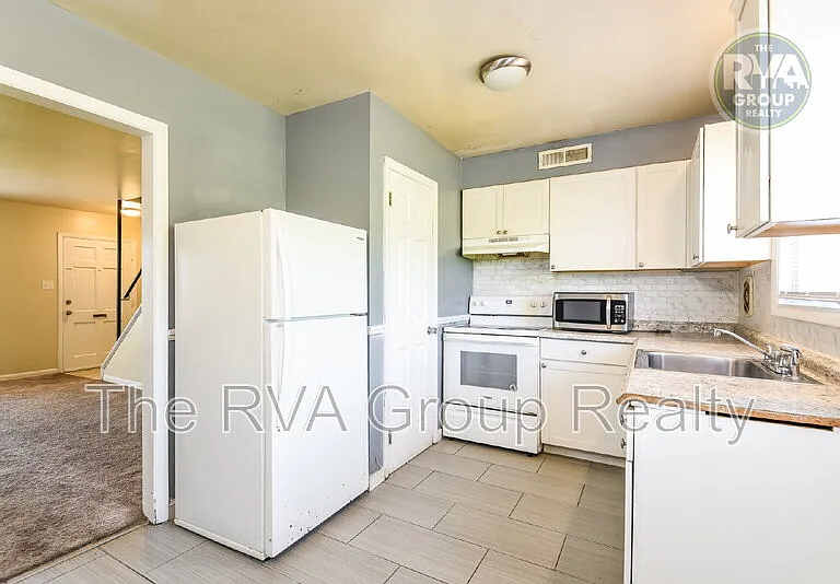 4111 Kinsley Ave — Photo 9