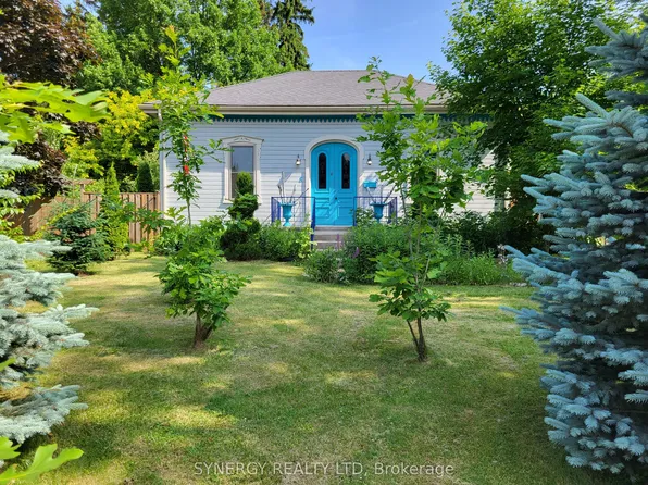 5 Hull Rd, Strathroy Caradoc, ON N7G 2B7