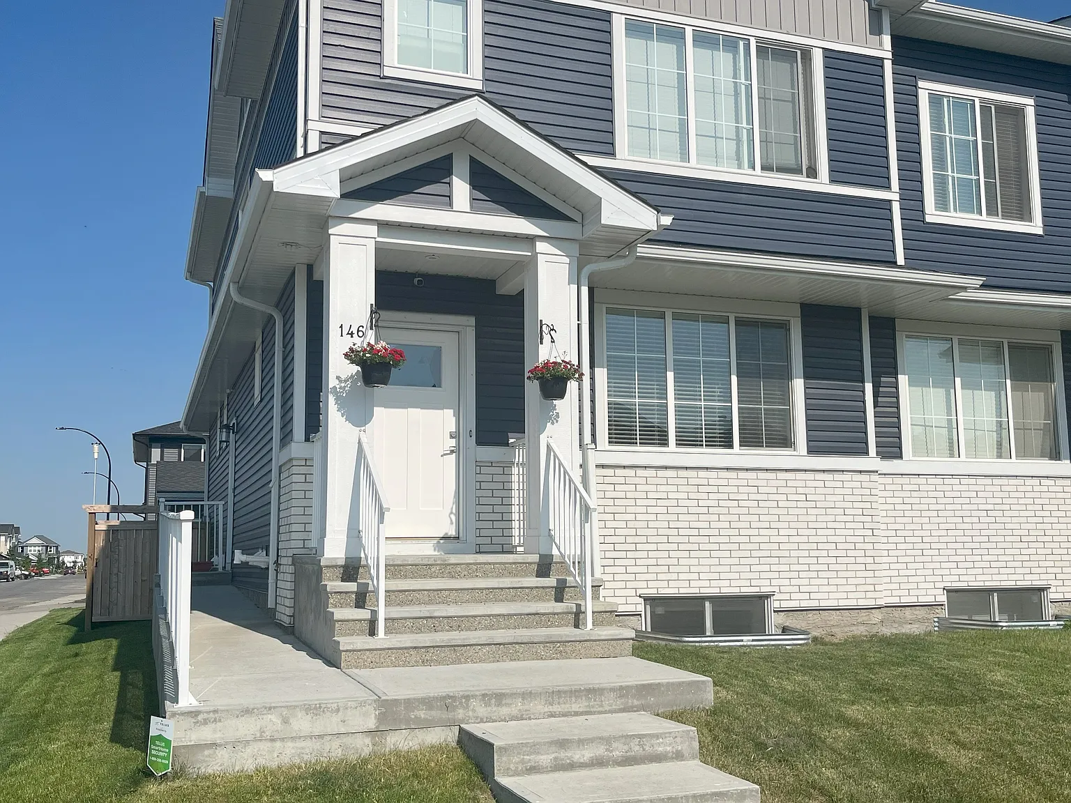146 Creekside Drive SW (CP045A) — Photo 1