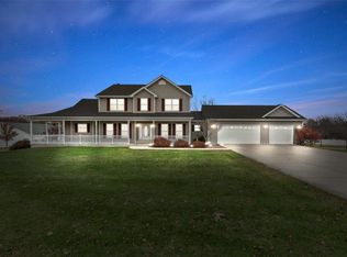 306 Michael David Ln, Foristell, MO 63348