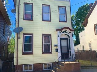 102 Spring St, Trenton, NJ 08618