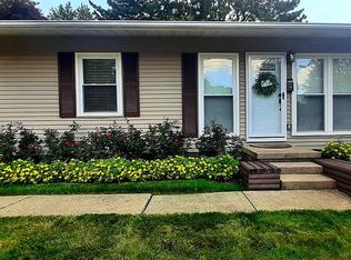75 Williams Ave, Mogadore, OH 44260