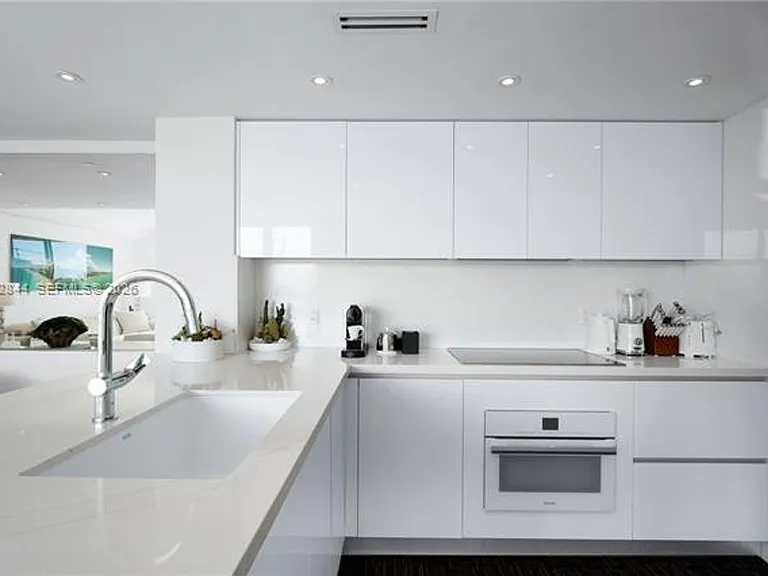 90 Alton Rd #3 — Photo 19
