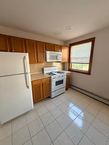 116 Bishop St #F Photo 1