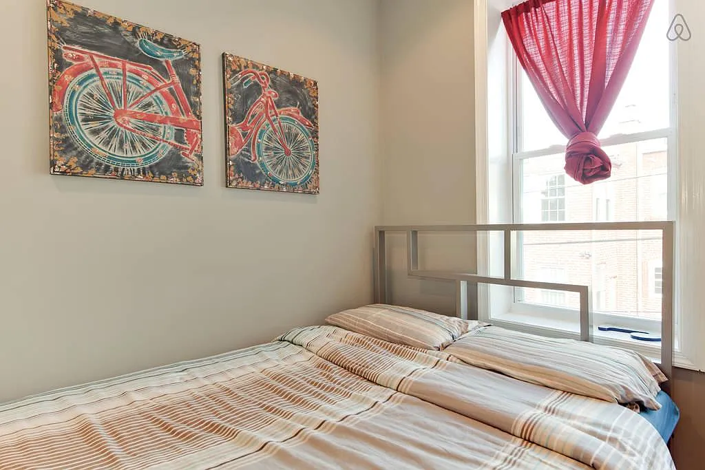 723 Harvard St NW — Photo 4