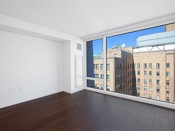 4th image of 400 W 113th St APT 1002