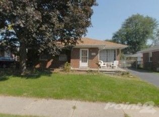 2985 Anna Ct, Trenton, MI 48183