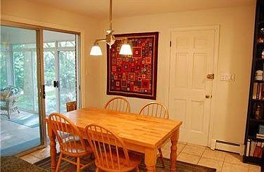 5th image of 2924 Swansea Cres E