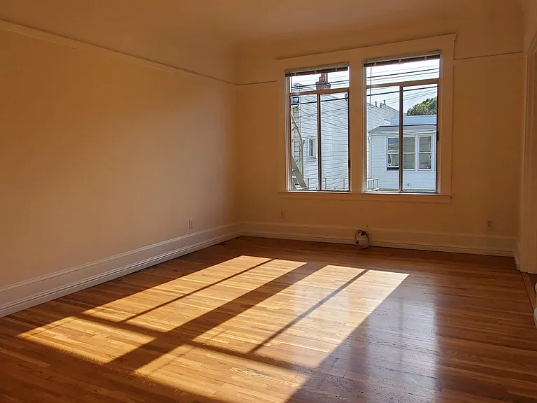 3465 25th St #14 — Photo 3