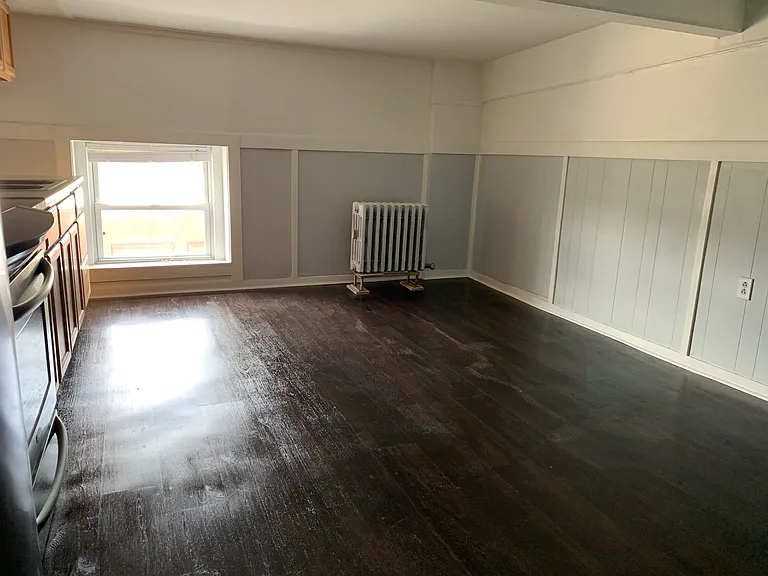 1306 East St #4 — Photo 4