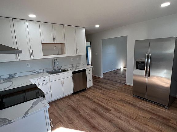 2nd image of 101 Donna Cir