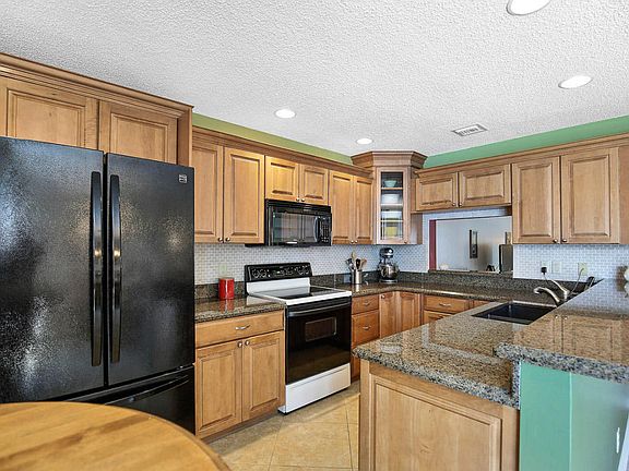 5th image of 1510 Ocean Dunes Cir